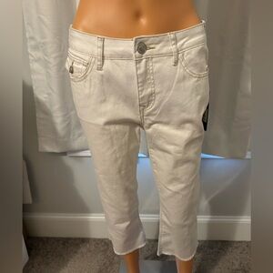 Great True Religion size 28 white fold over pocket capri jeans new